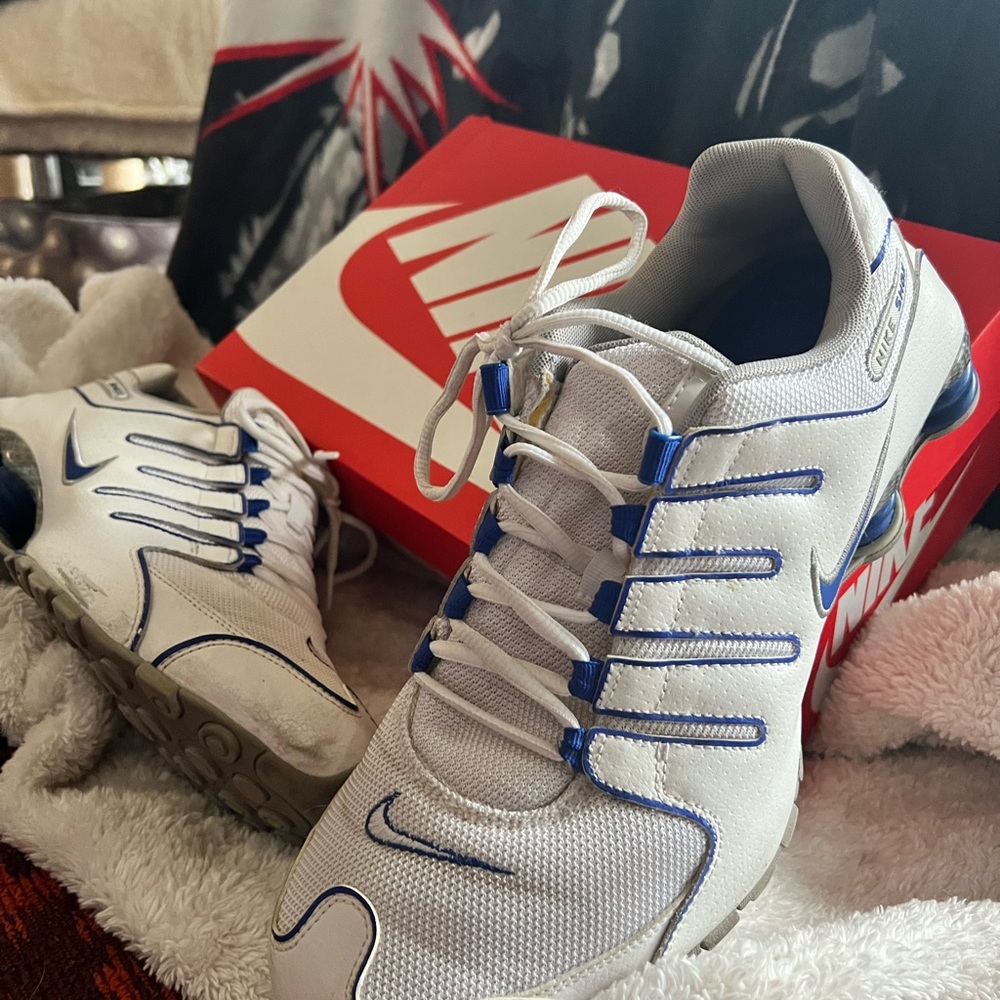 Nike Air Shox almost unworn vintage about 20 years old